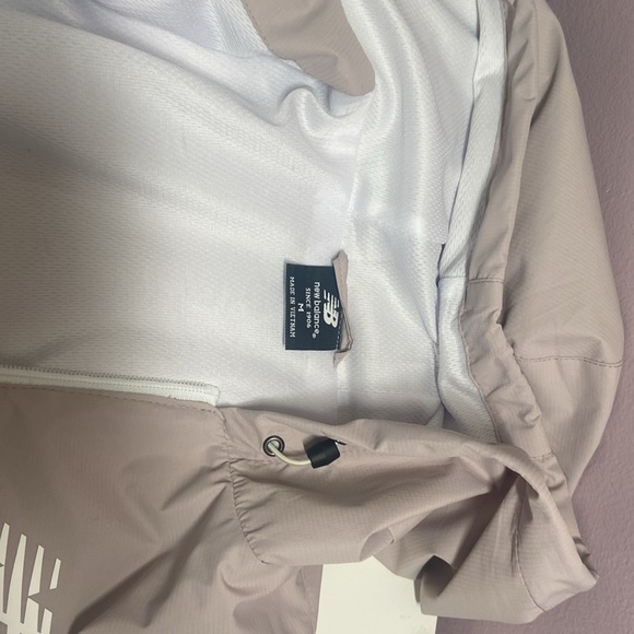 New Balance windbreaker jacket - Picture 4 of 4
